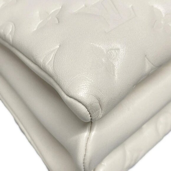 Auth LOUIS VUITTON Coussin PM M57793 Creme Coussin PL0291 Shoulder Bag - Picture 3 of 16